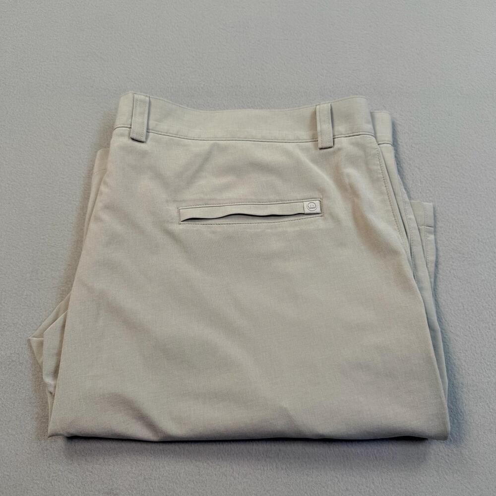 Peter Millar Shorts Mens 40 Light Gray Microfiber Chino Golf Performance Stretch